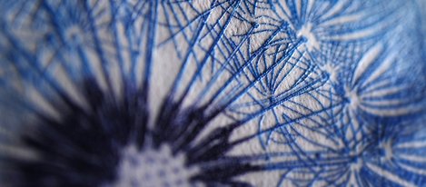 Close-up of the surface of G+D Green Paper for banknotes